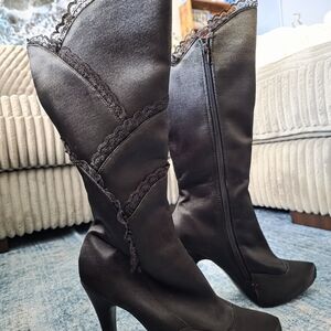 Elegant Black Women's Boots